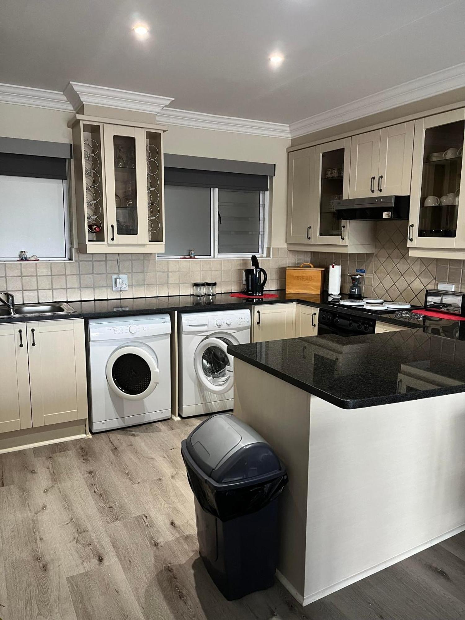 Modern Apartment Walking Distance To Main Beach Restaurants And Other Amenities 杰弗里湾 外观 照片