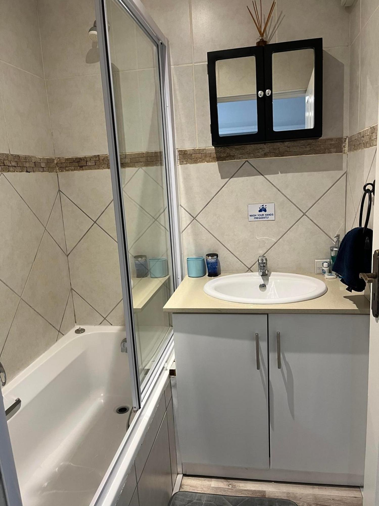 Modern Apartment Walking Distance To Main Beach Restaurants And Other Amenities 杰弗里湾 外观 照片